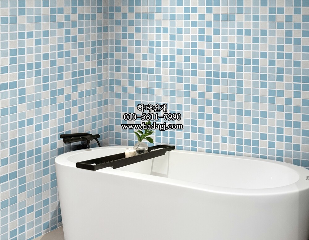 정사각 모자이크타일 25x25x5.5T 아쿠아블루 믹스 유광 자기질타일 / 하다건재