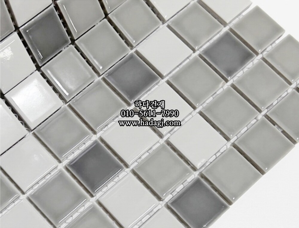 정사각 모자이크타일 25x25x5.5T 그레이 믹스 유광 자기질타일 / 하다건재