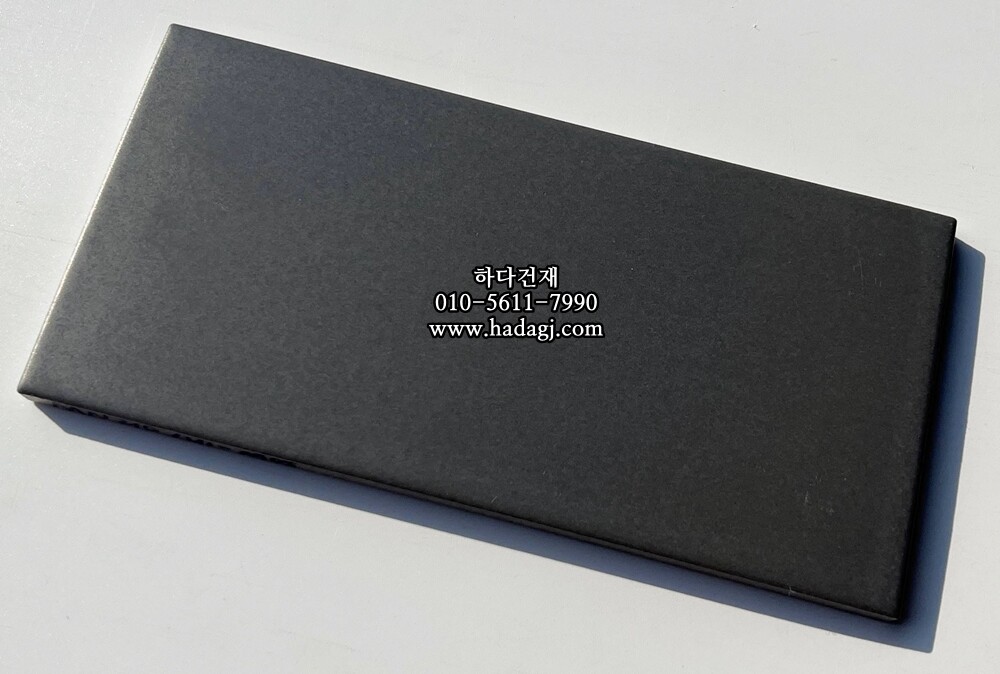 아이코트료와 마룬타일 M05 / 하다건재 일본타일 아이콧료와 ICOTRYOWA
