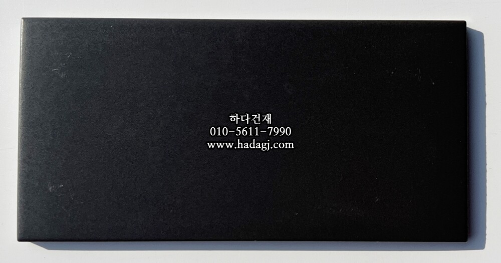아이코트료와 마룬타일 M04 / 하다건재 일본타일 아이콧료와 ICOTRYOWA