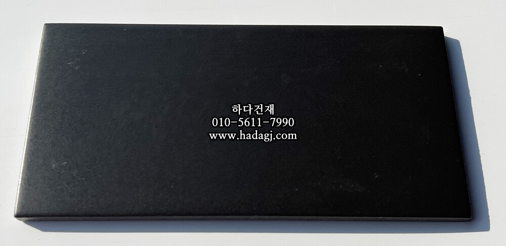 아이코트료와 마룬타일 M04 / 하다건재 일본타일 아이콧료와 ICOTRYOWA