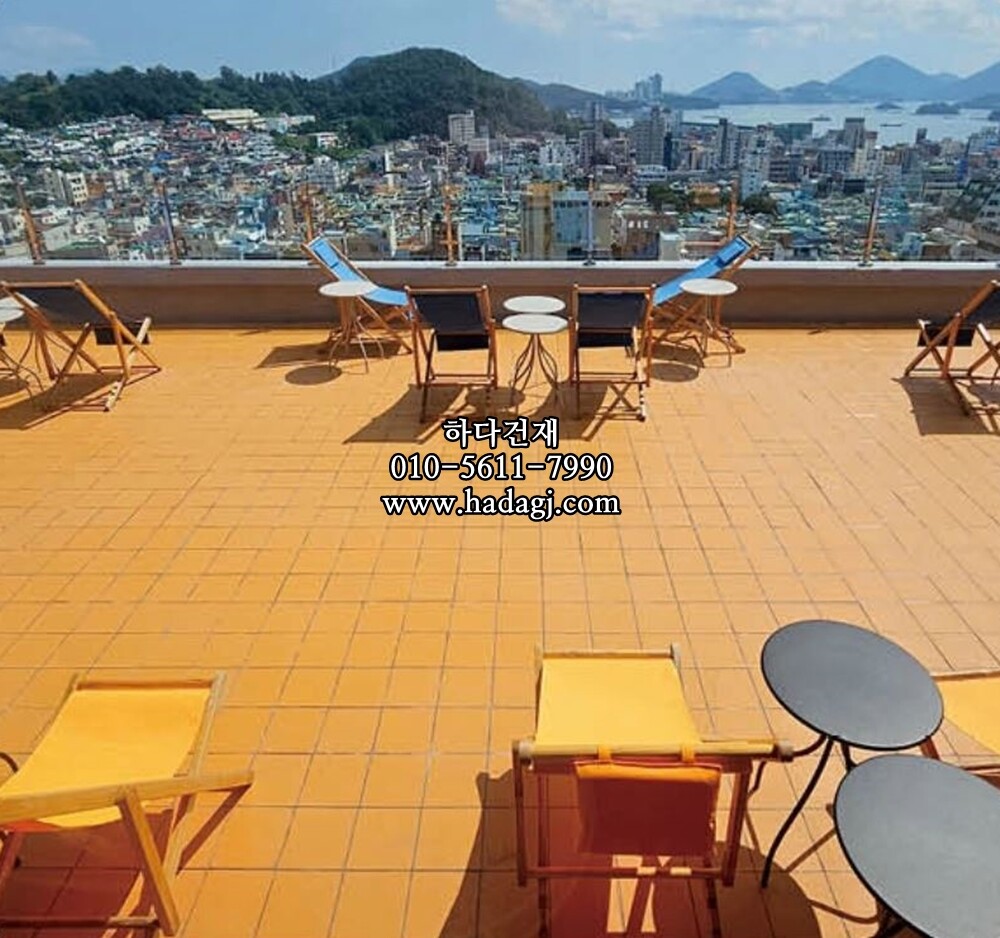 200x200x8.5T 테라코타타일 논슬립 오렌지 / 하다건재