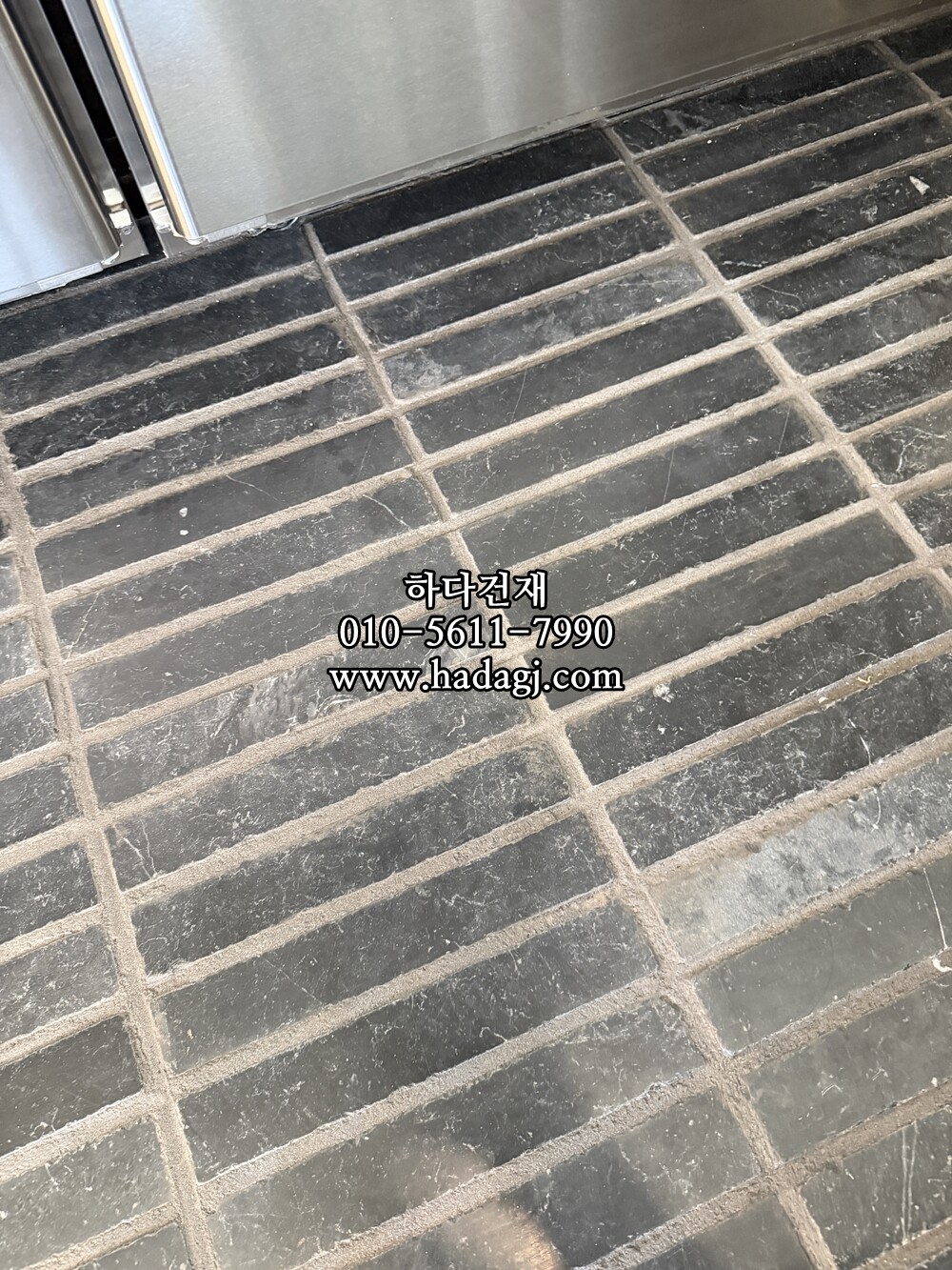 고딕블루스톤 직사각 300x50x20T / 하다건재 천연석타일 시공사례