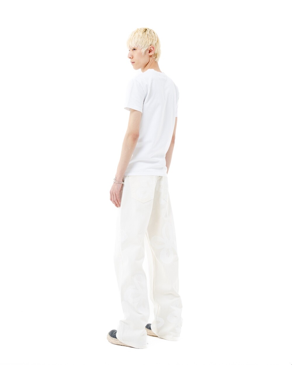 surgery slim fit patch tshirt 'white'