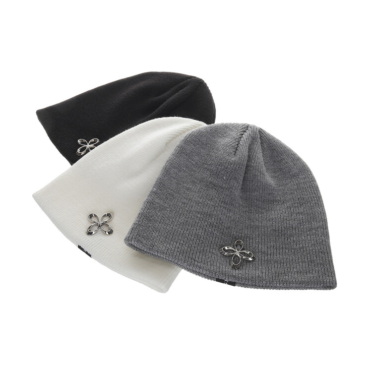 surgery clover logo short beanie 'white'
