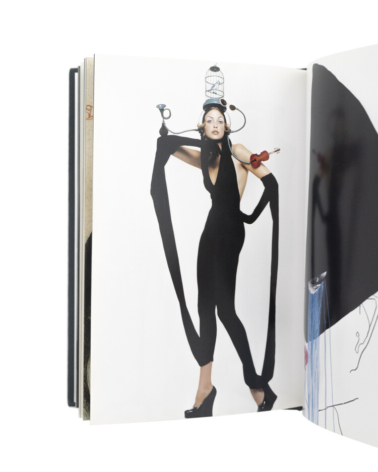 Jean Paul Gaultier／Memoire de la mode FORM | [.archive] Jean Paul Gaultier: Mémoire de la Mode is less a