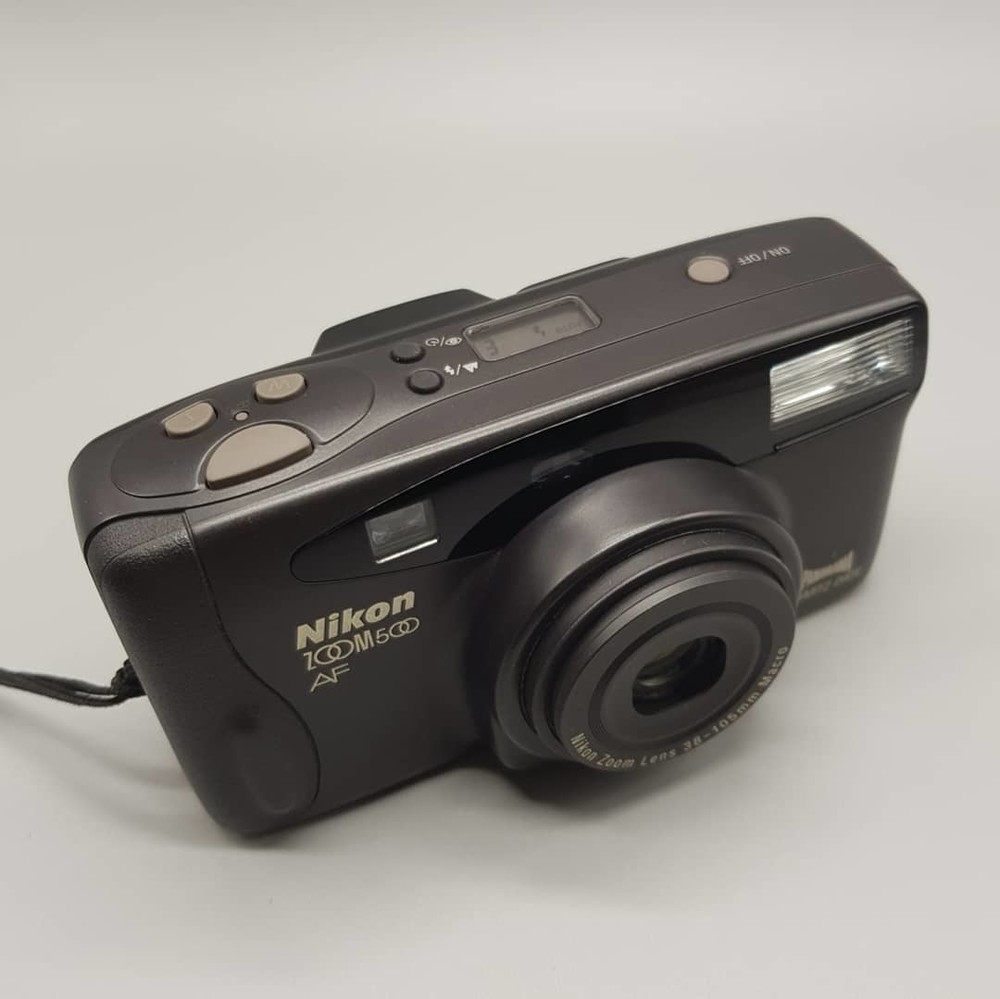 NIKON ZOOM 500 AF