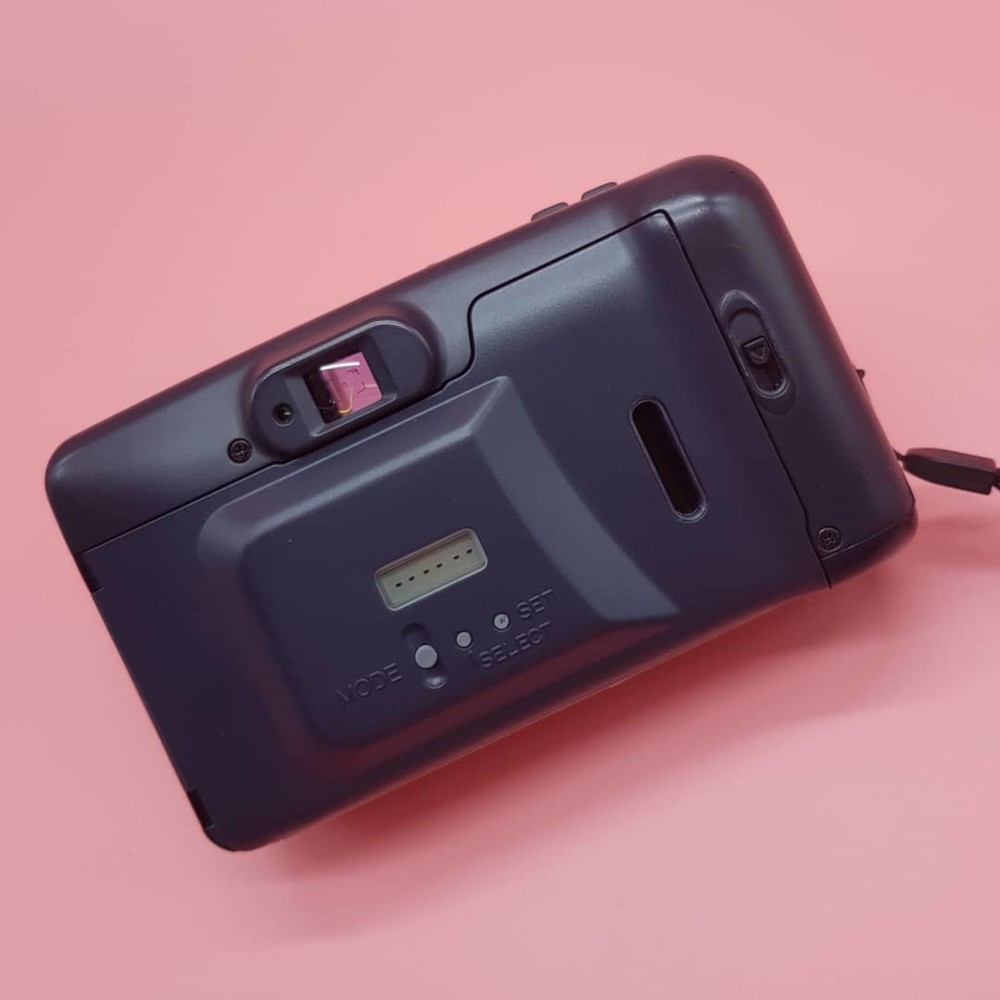 在庫入替特価 YASHICA デジタルカメラ EZ Digital F537IR - カメラ