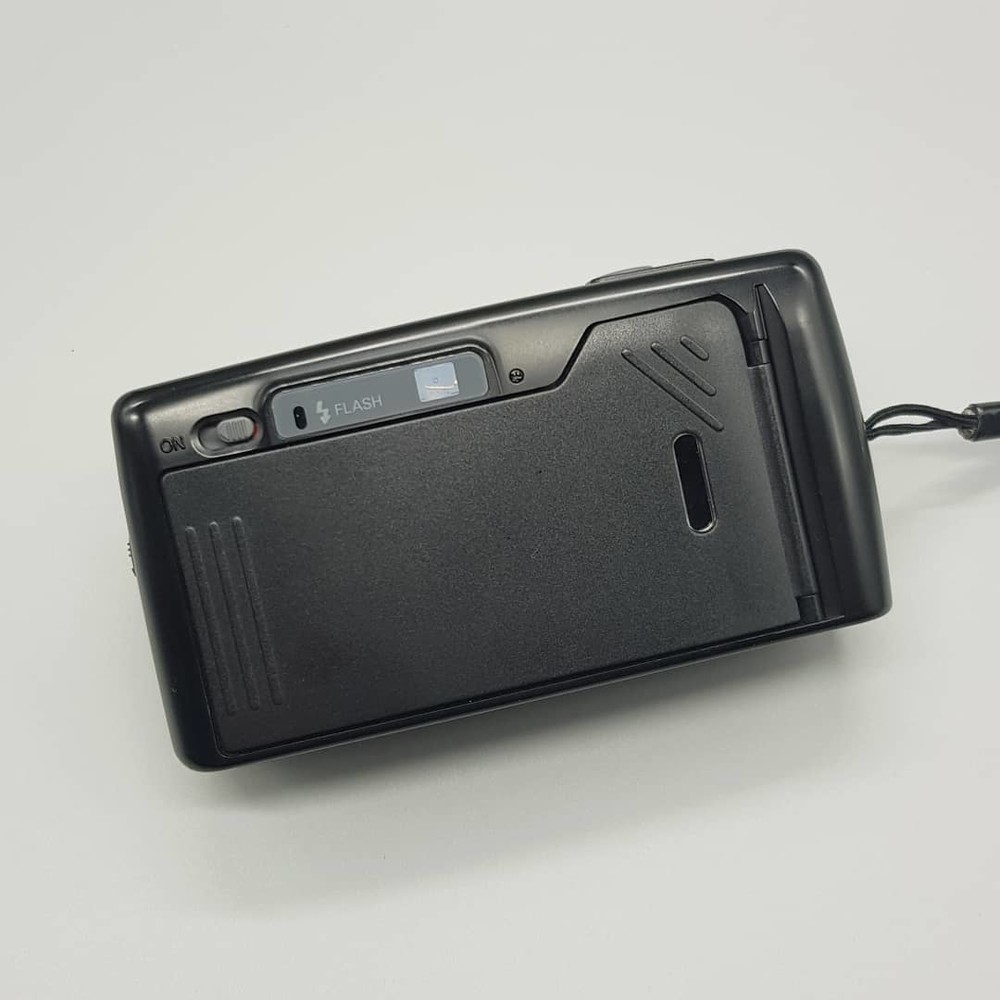 Revue du Ricoh S-30 AF : un joyau discret de Point & Shoot 35mm