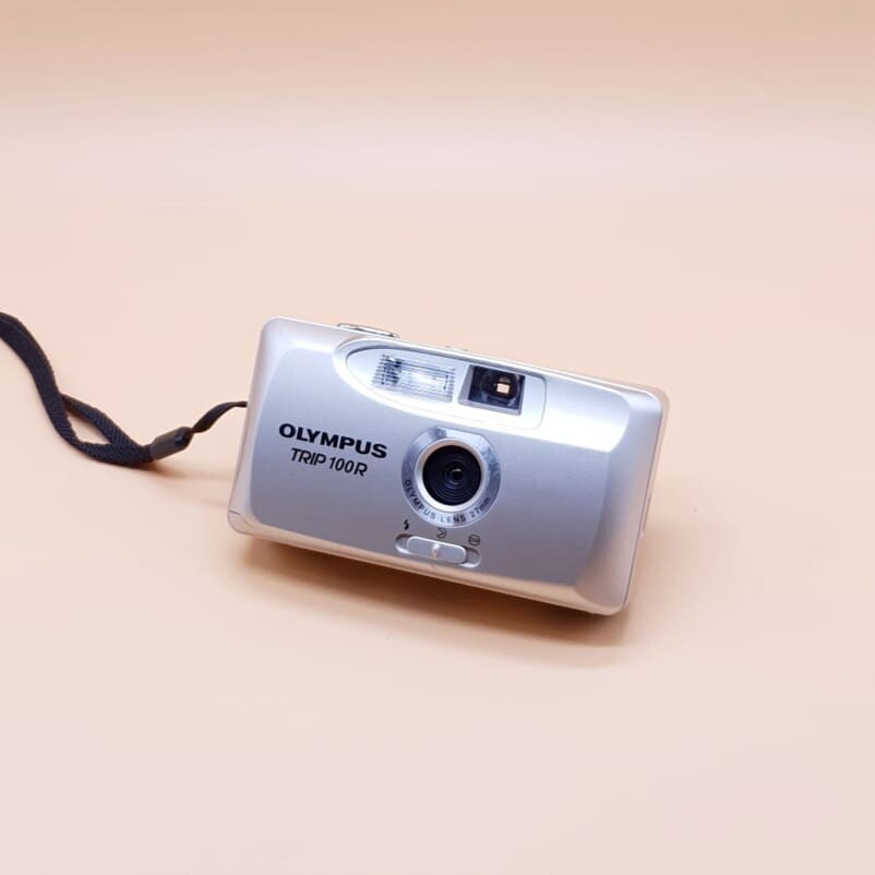 OLYMPUS TRIP 100R