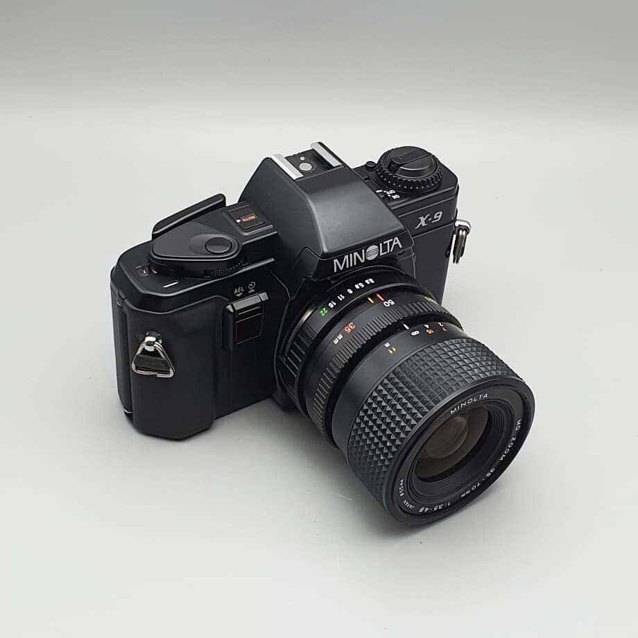 MINOLTA X9
