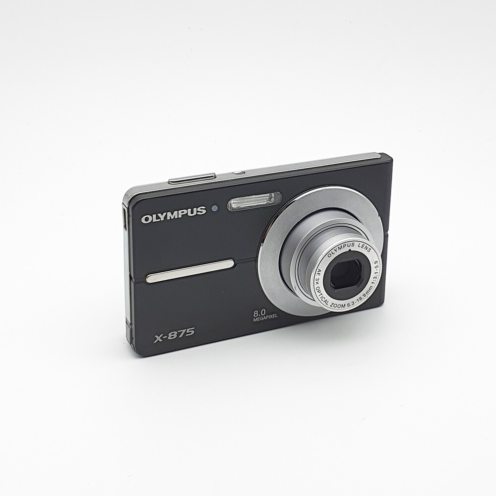 올림푸스 X875