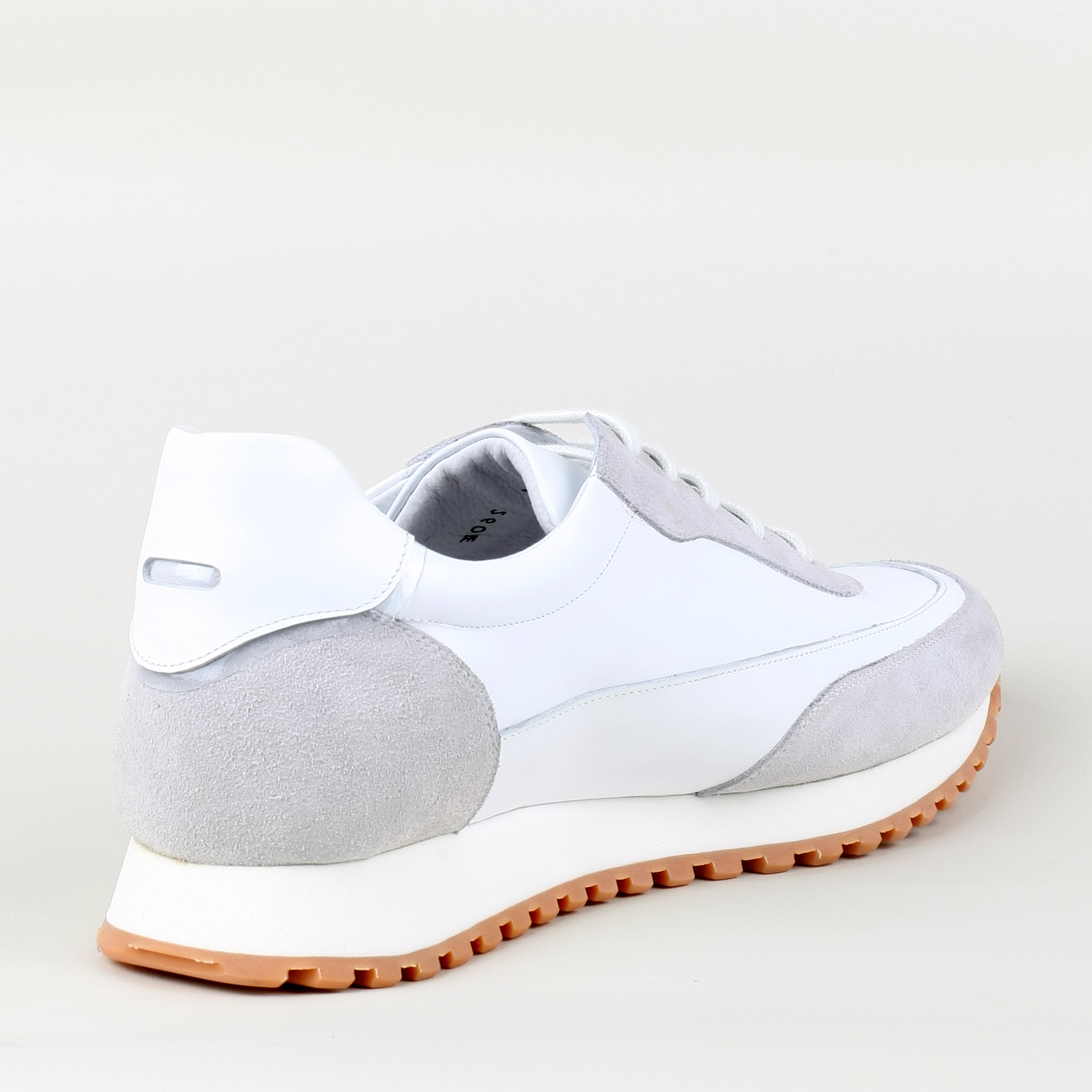 nike white runner
