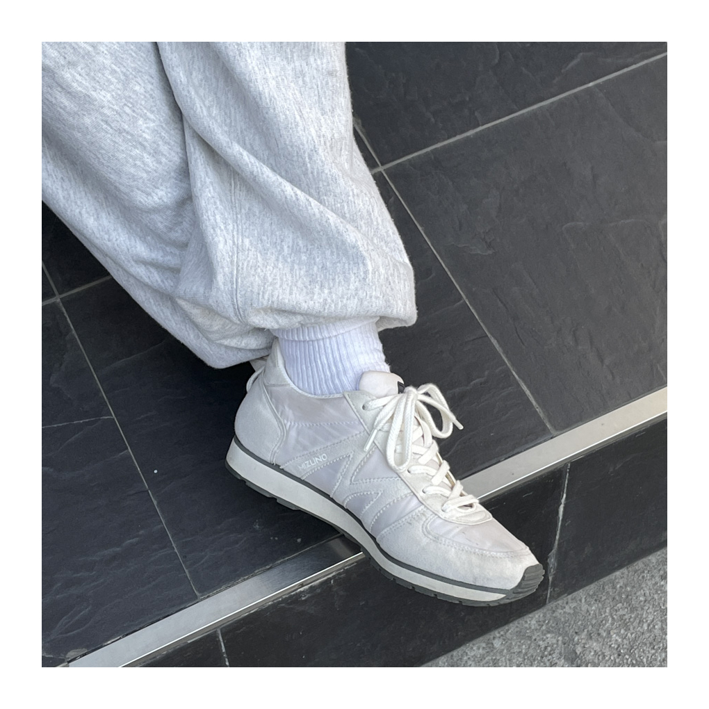 MIZUNO x MARGARET HOWELL - M Line Sneakers (Cream)
