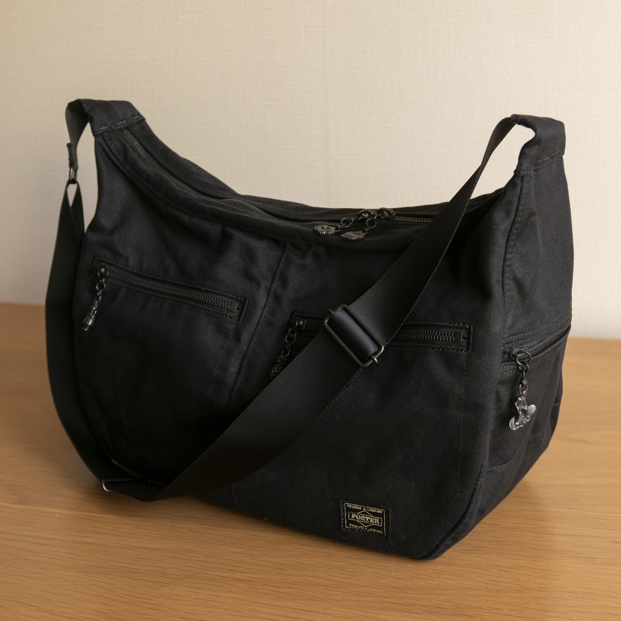 PORTER - Aloha Loco Shoulder Bag L (Black)