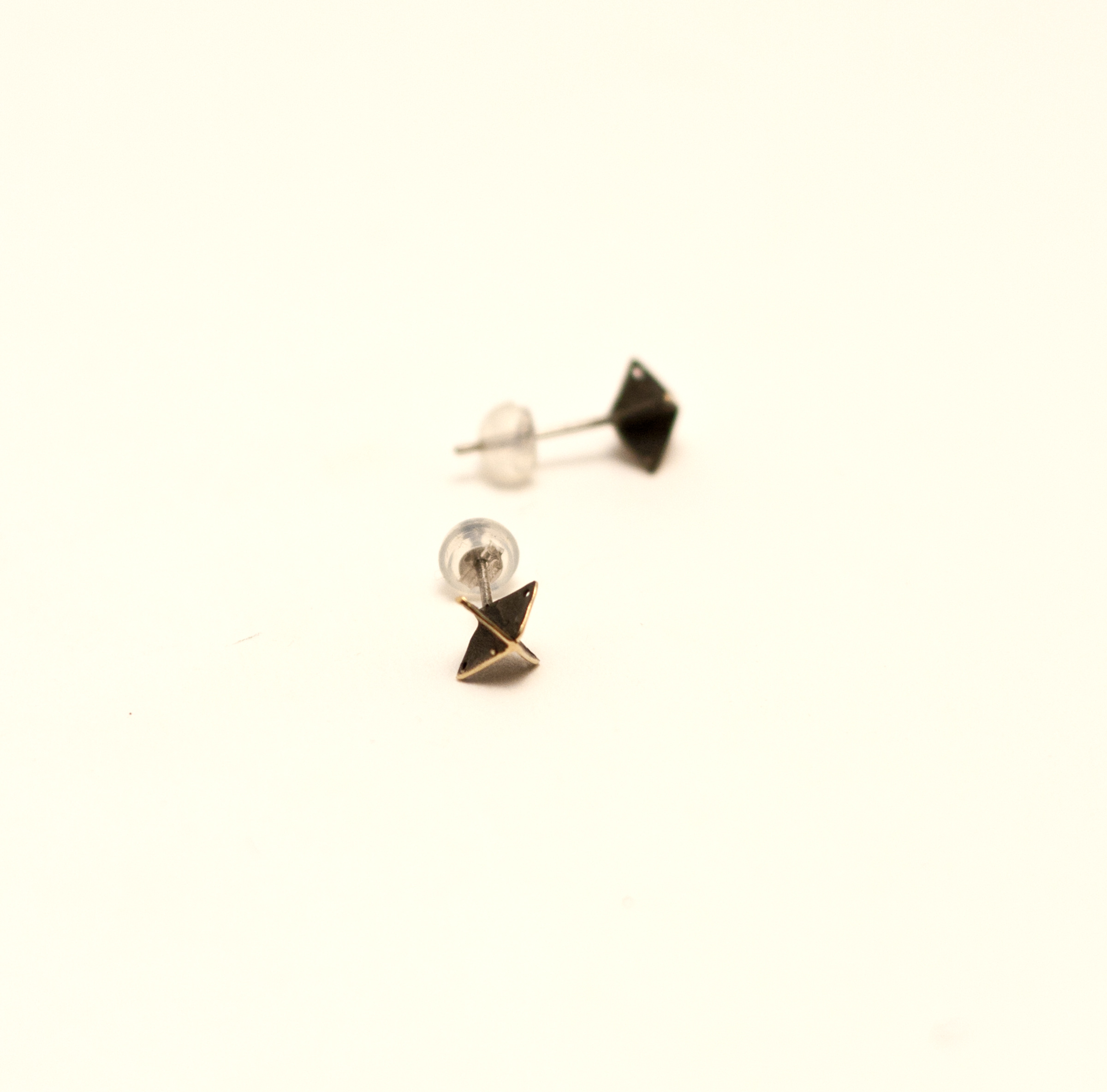 handmade earring goldstar (aurora) 新作入荷中 oruan.es