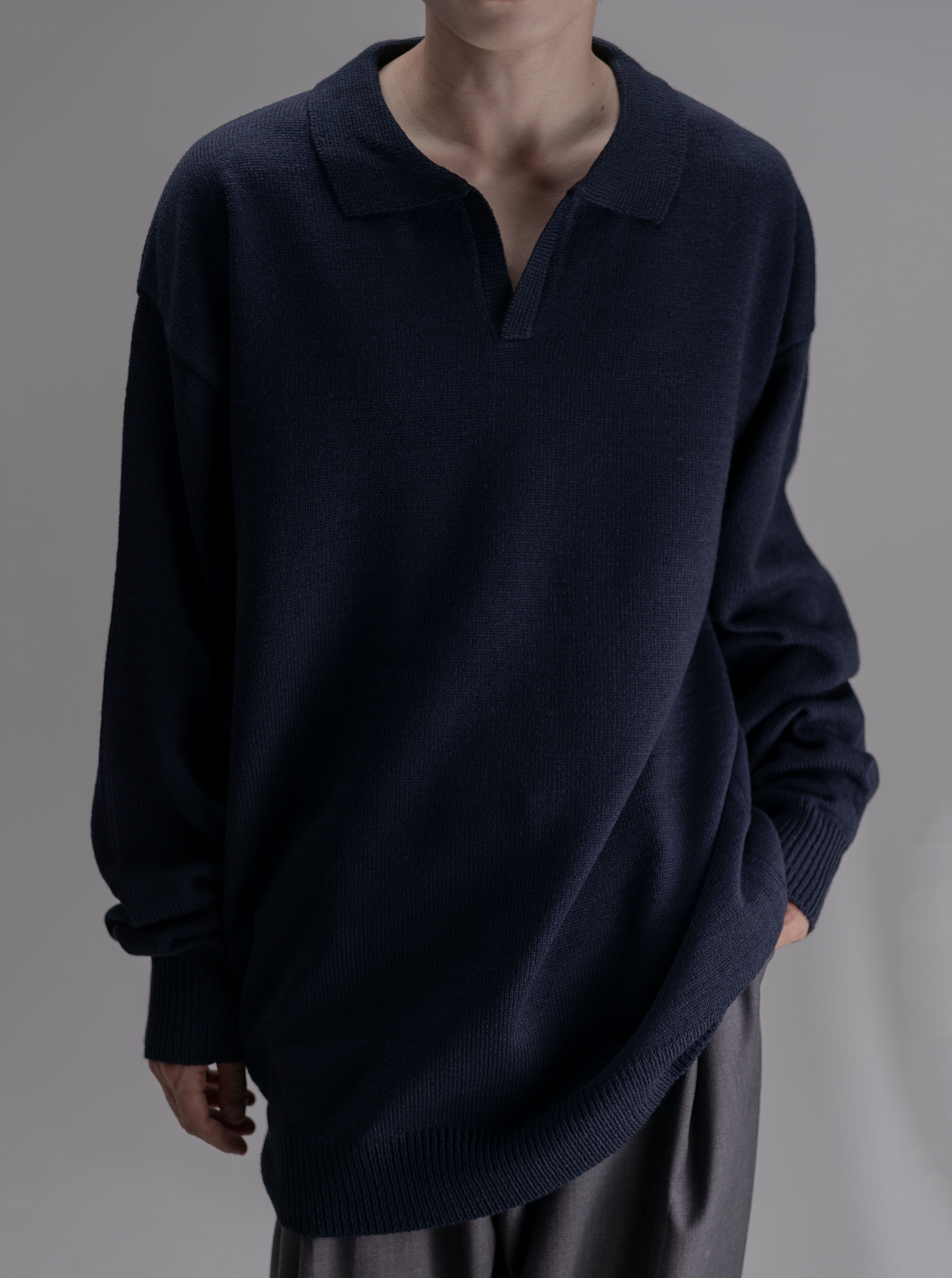 Deep open collar knit (long)