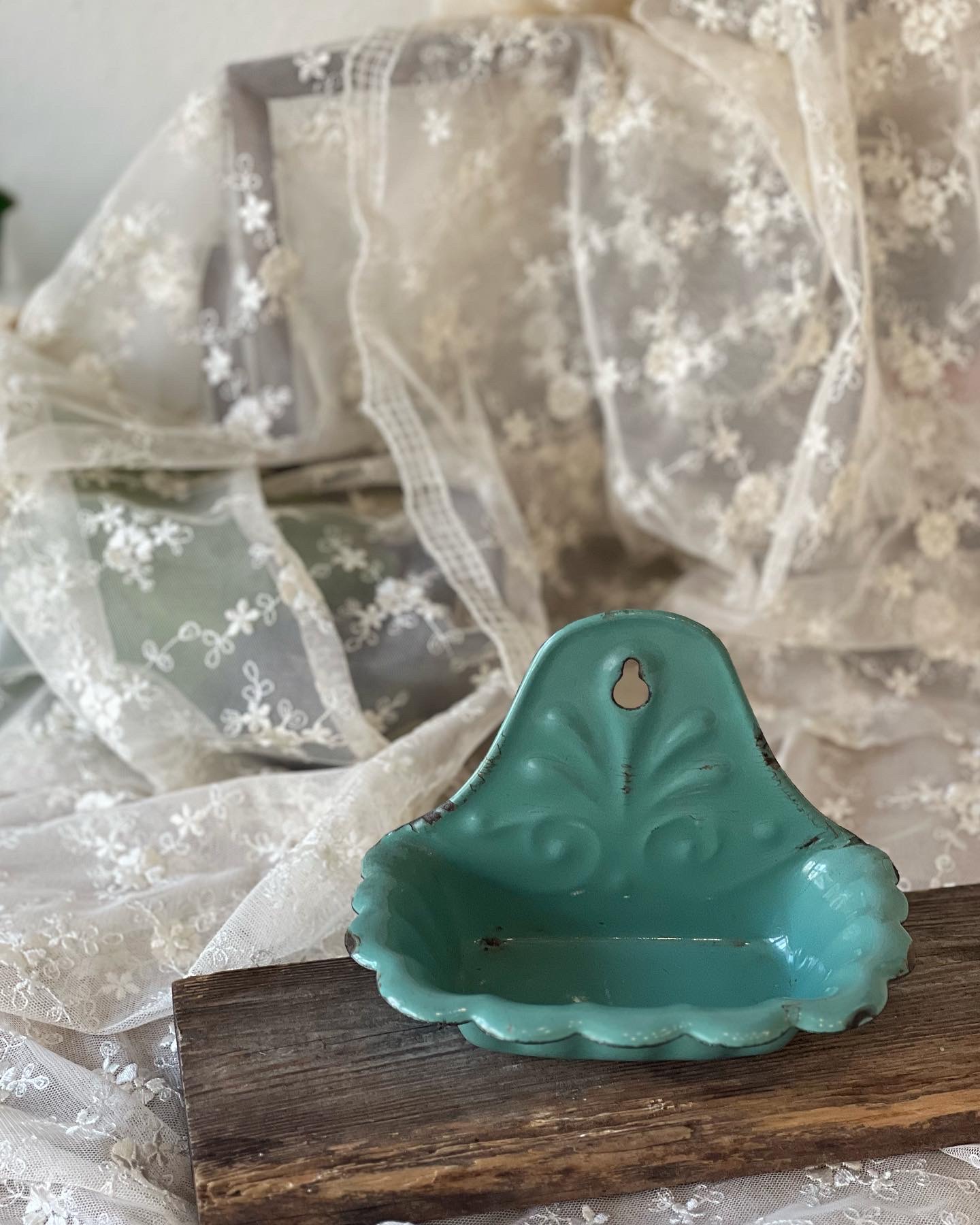 vintage enamel soap dish [빈티지 법랑 비누 받침]