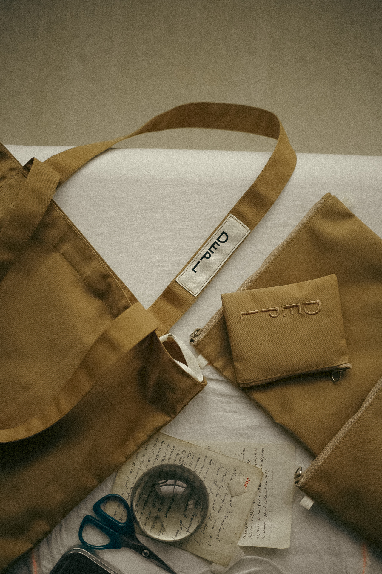기타디자인용품 > 나만의 이니셜 생활 발수 코튼 데일리 에코백 MONObag_DB | 오늘의집 쇼핑