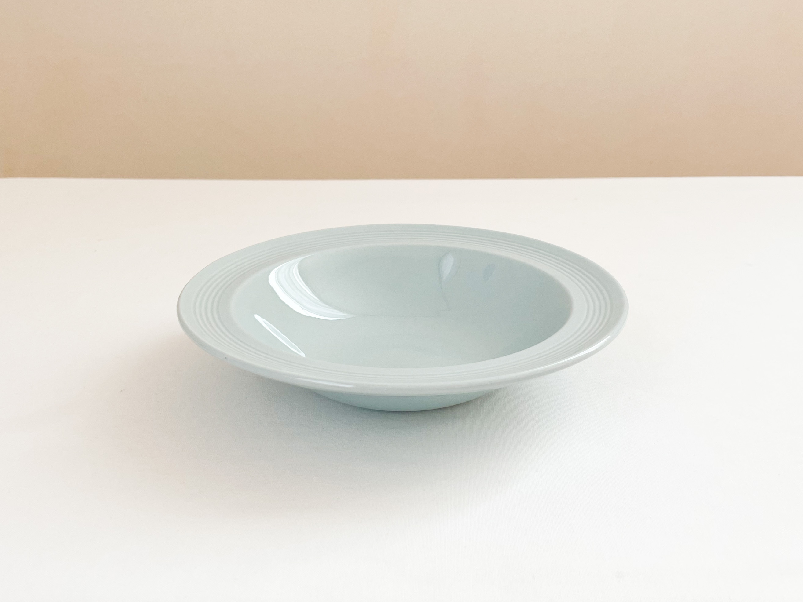 1940s woodsware pale emerald dessert bowl