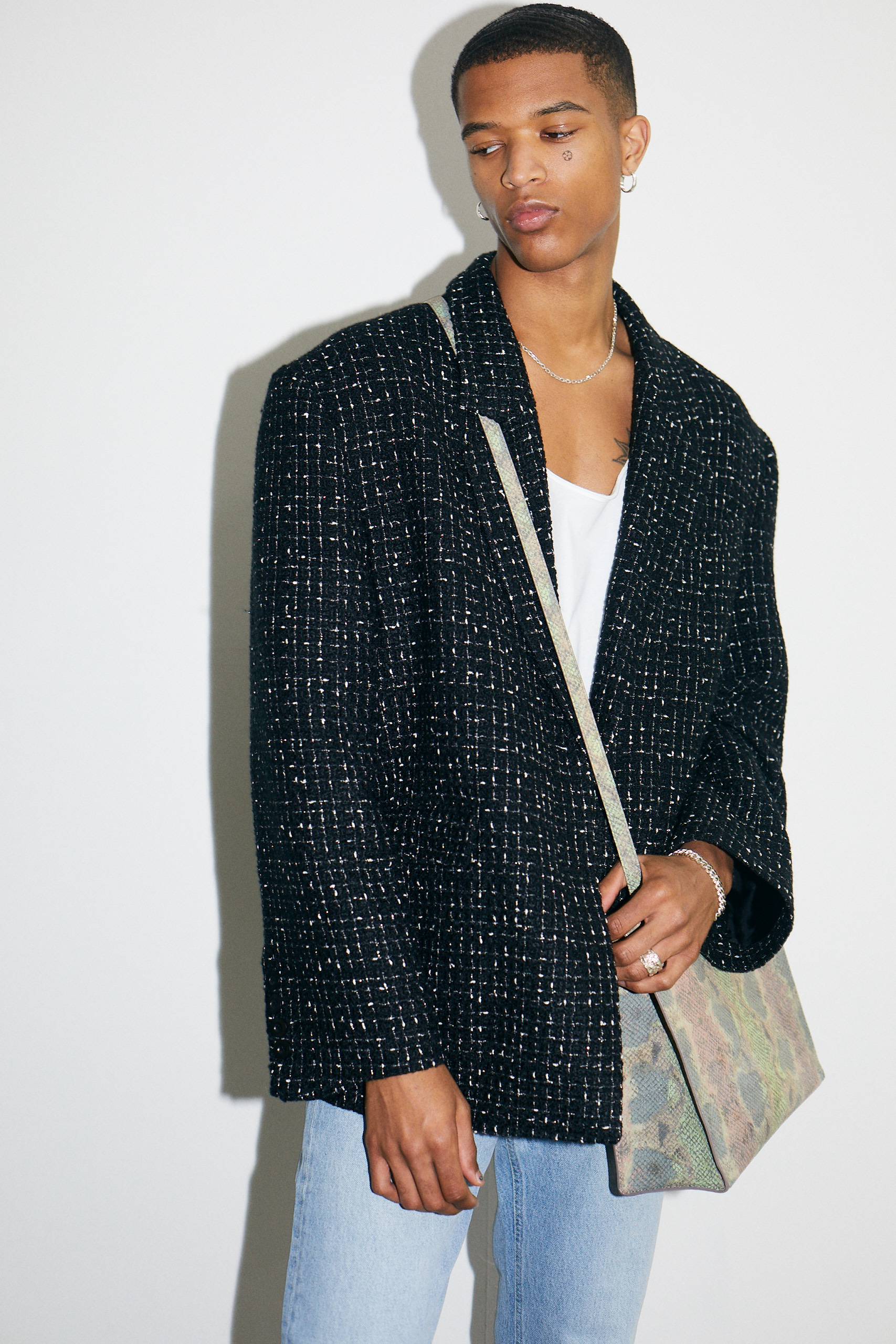 black tweed blazer outfit