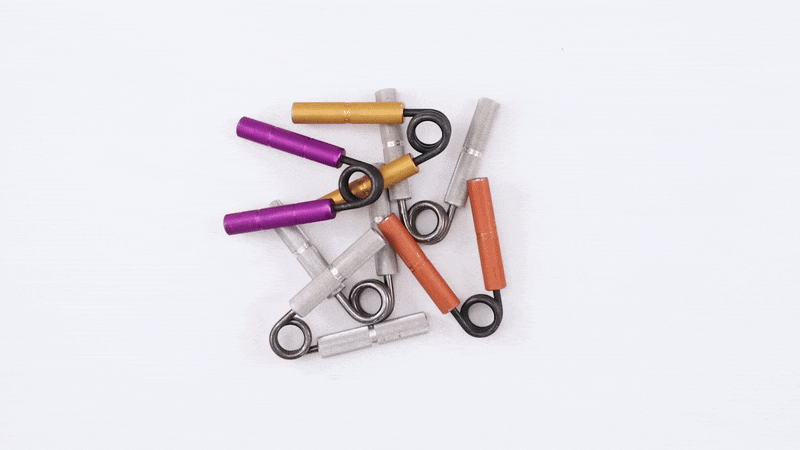 여러개의 악력기 대신 파우치에 가볍게 하나로 끝